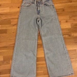 Levi’s Women blue jeans, size 27, never worn